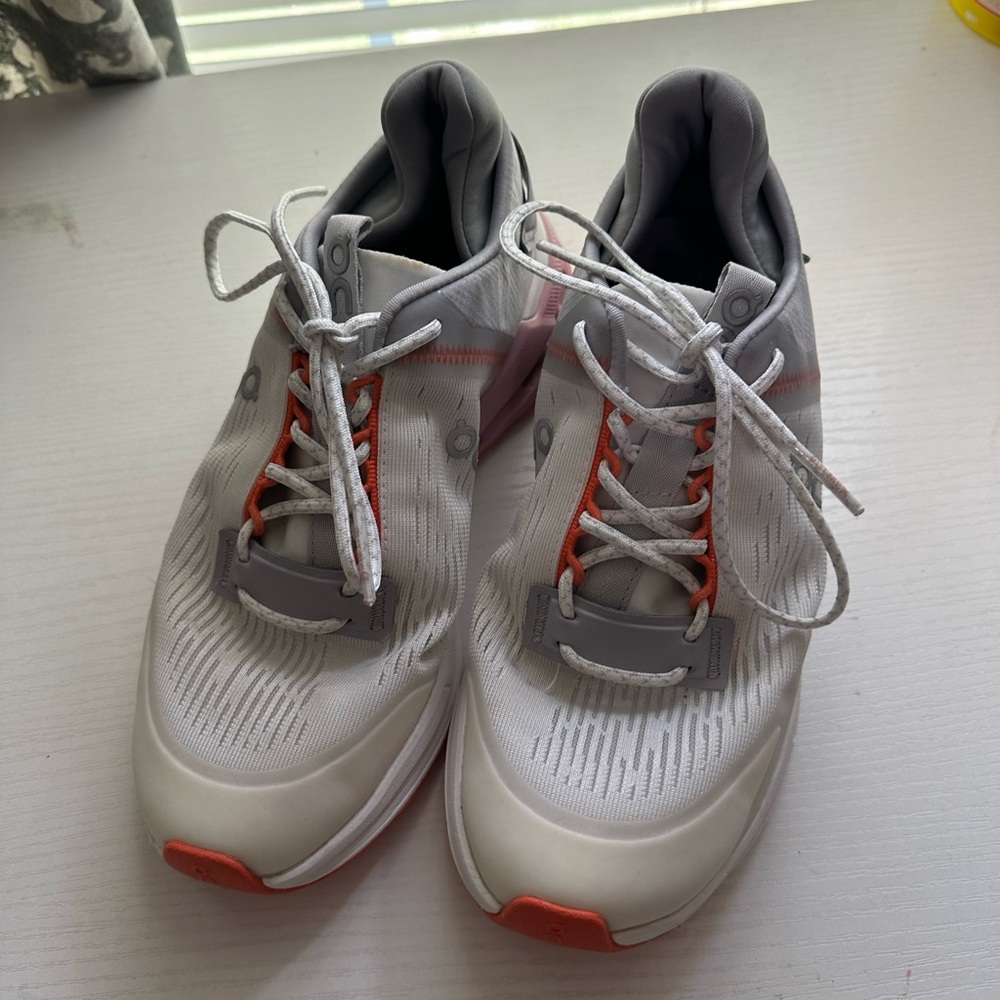 ON CLOUD NOVA FLUX SNEAKERS